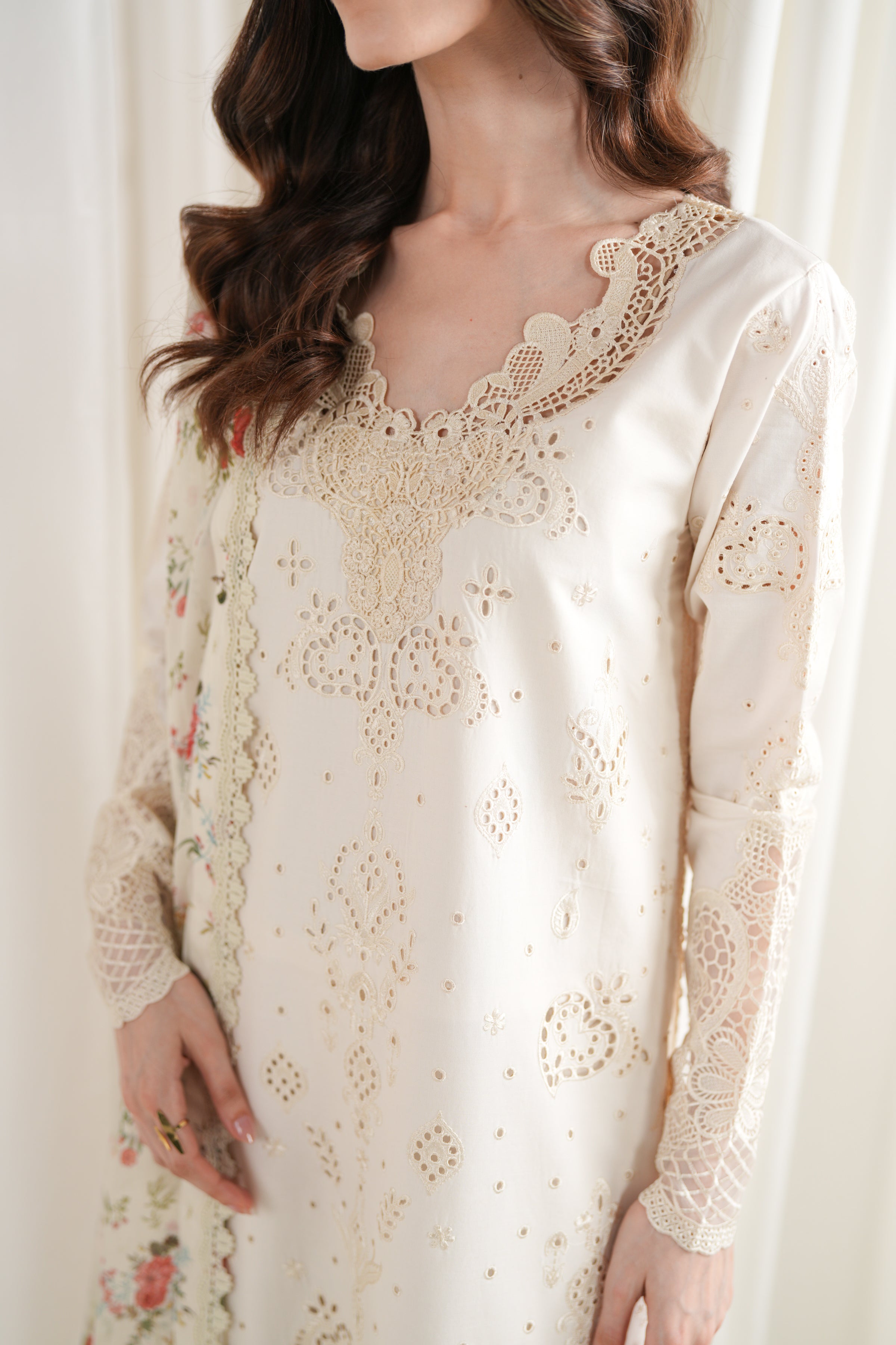 DEBUT VII - LELANI SIGNATURE SET (IVORY)