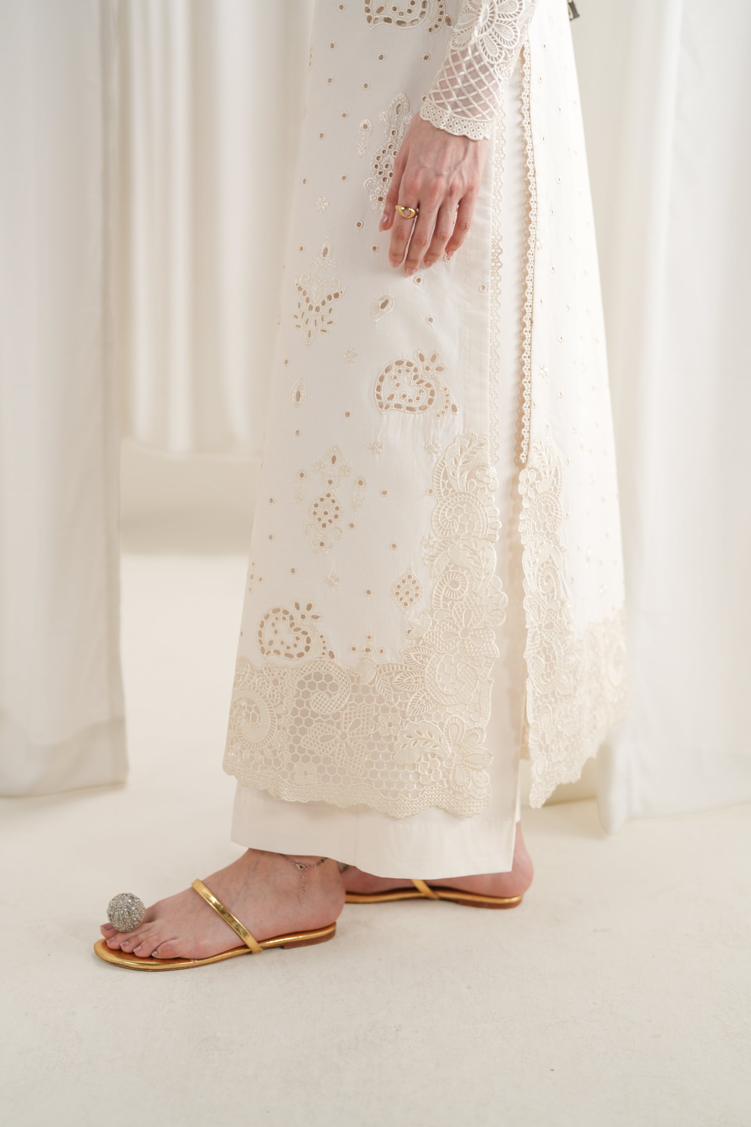 DEBUT VII - LELANI SIGNATURE SET (IVORY)