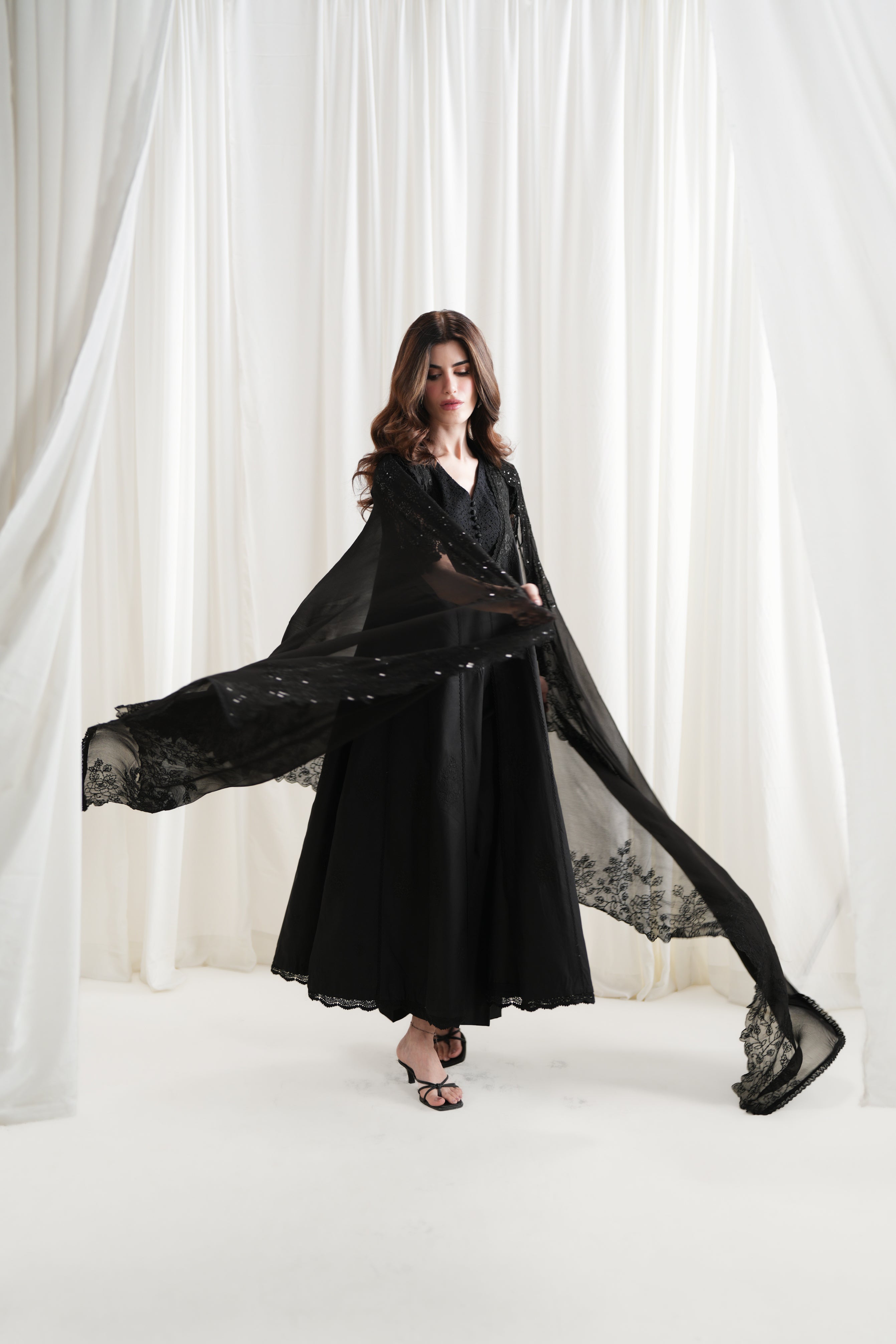 DEBUT III - MIDNIGHT SET