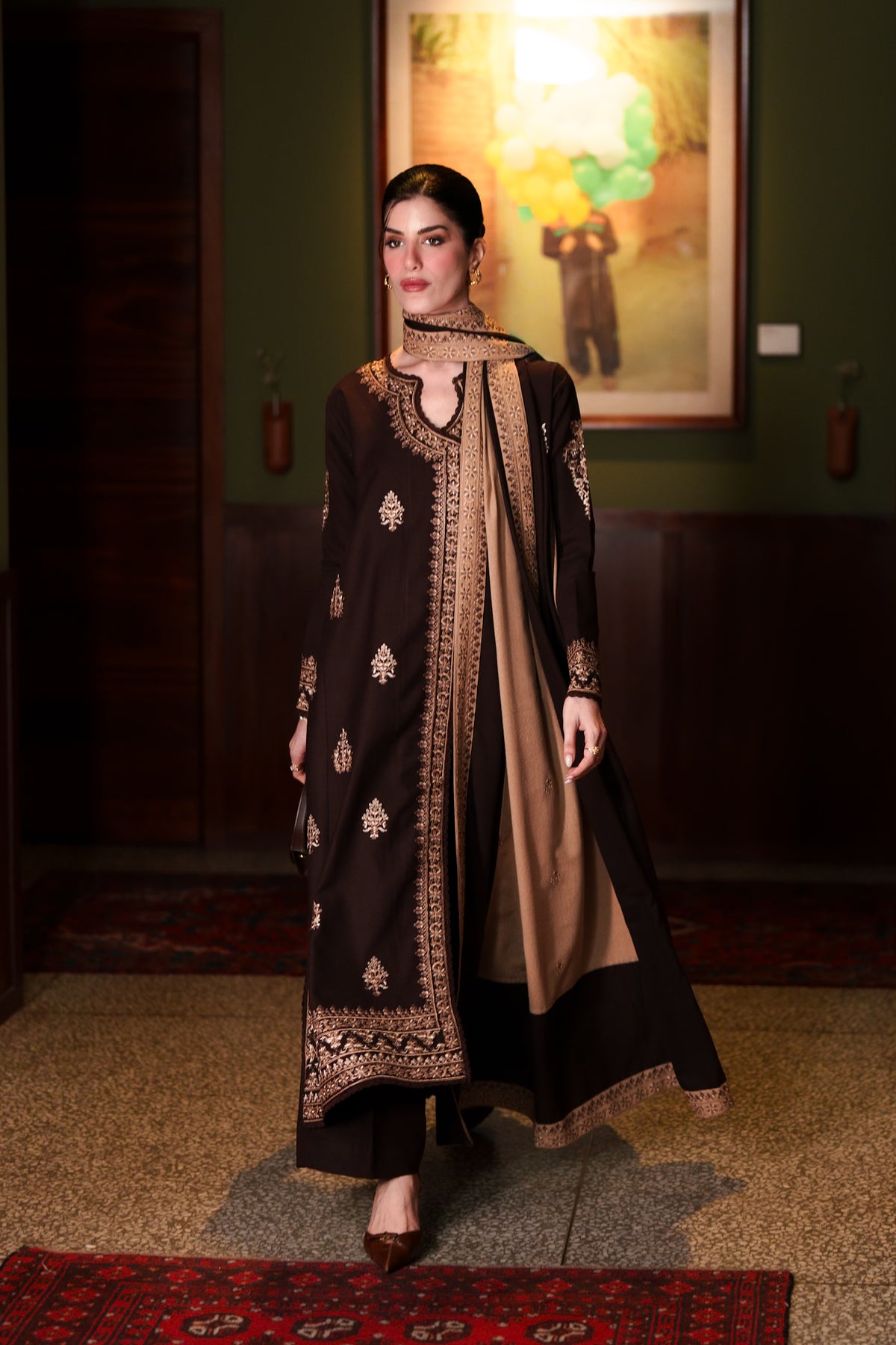 LOOK 1 LUXURY KARANDI SET: HOT CHOCOLATE